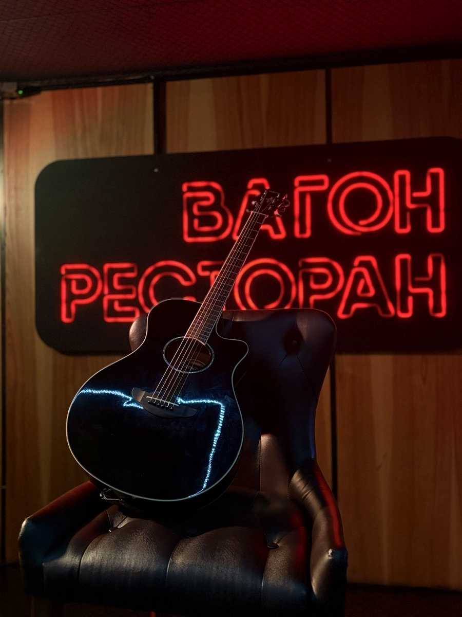 1879997106713044