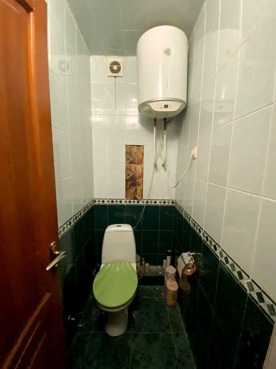 1880000808310982