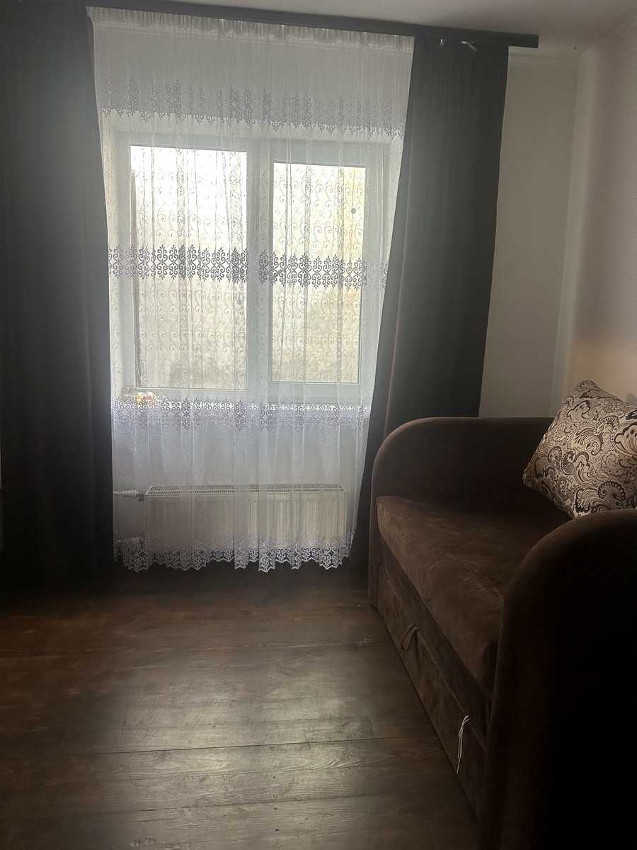 1880004624783682