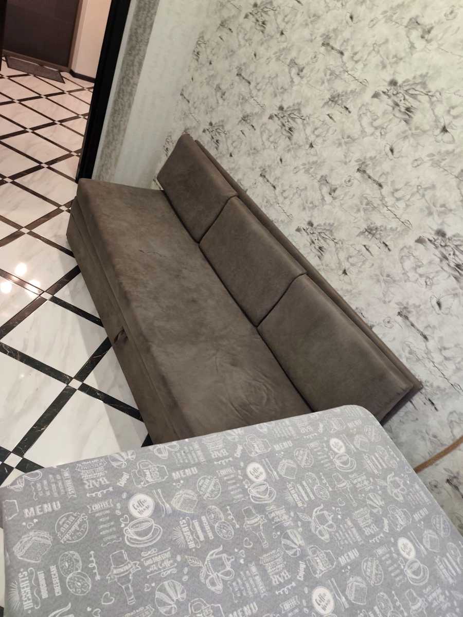 1880005247978230