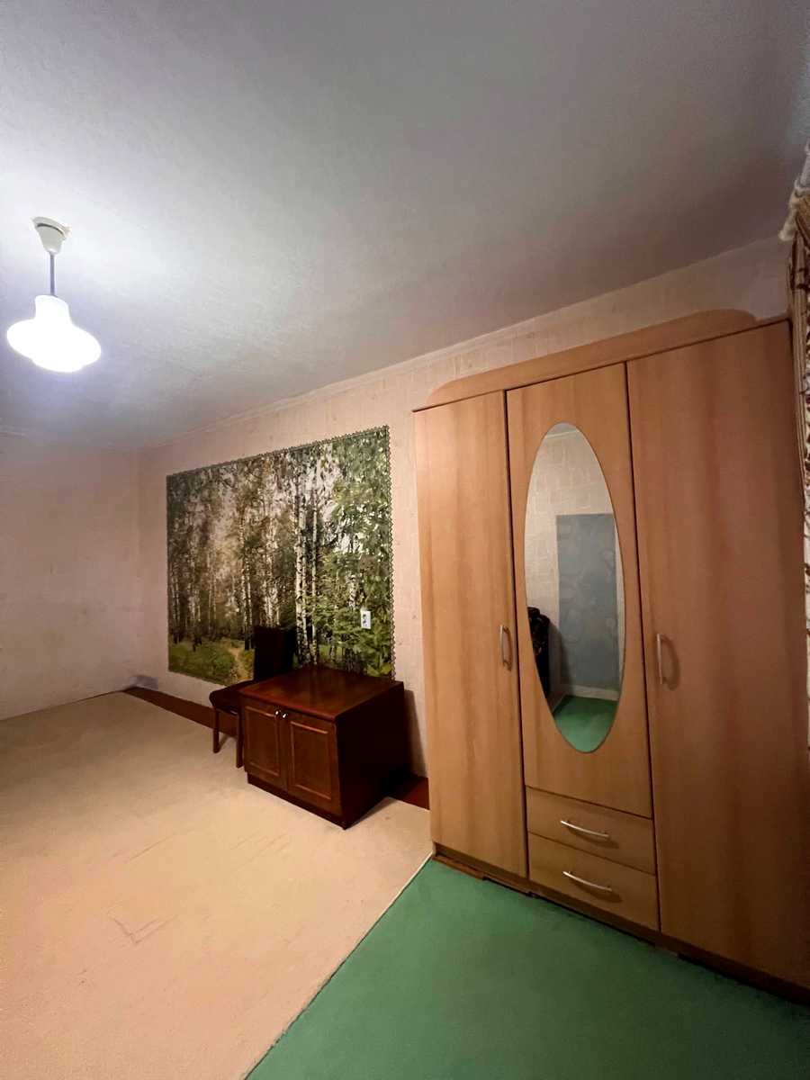 1880005528445319