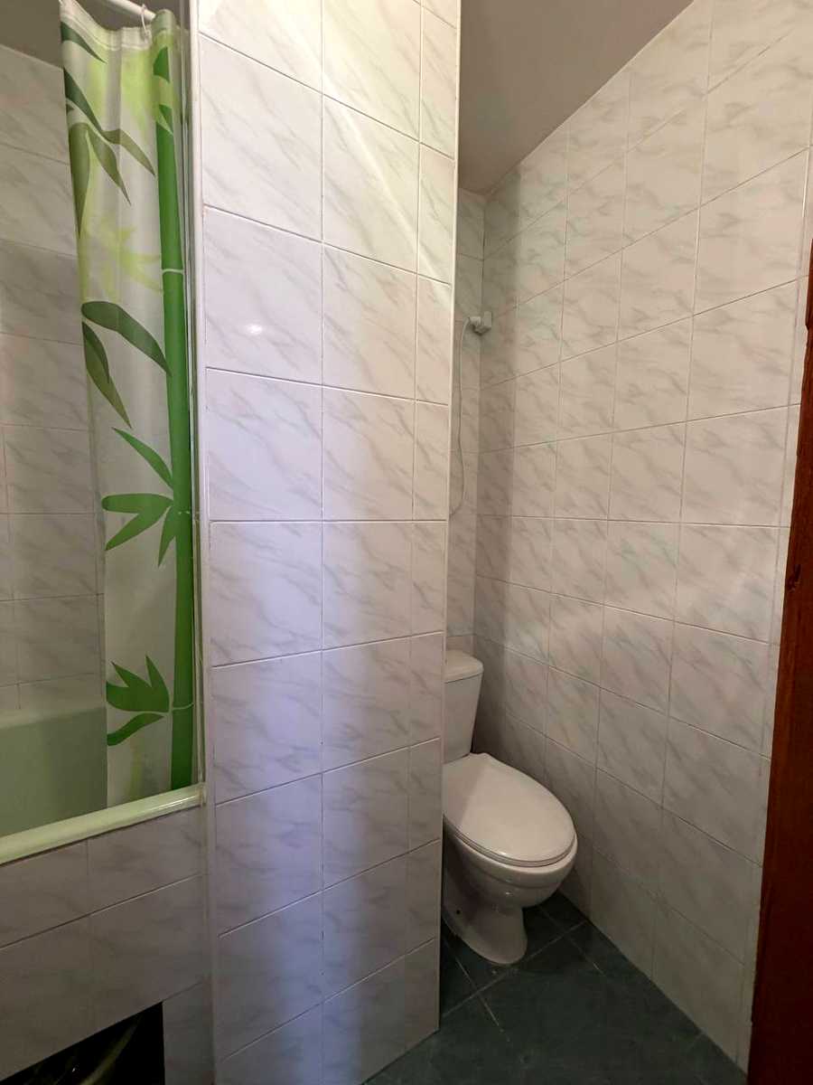 1880007537631625