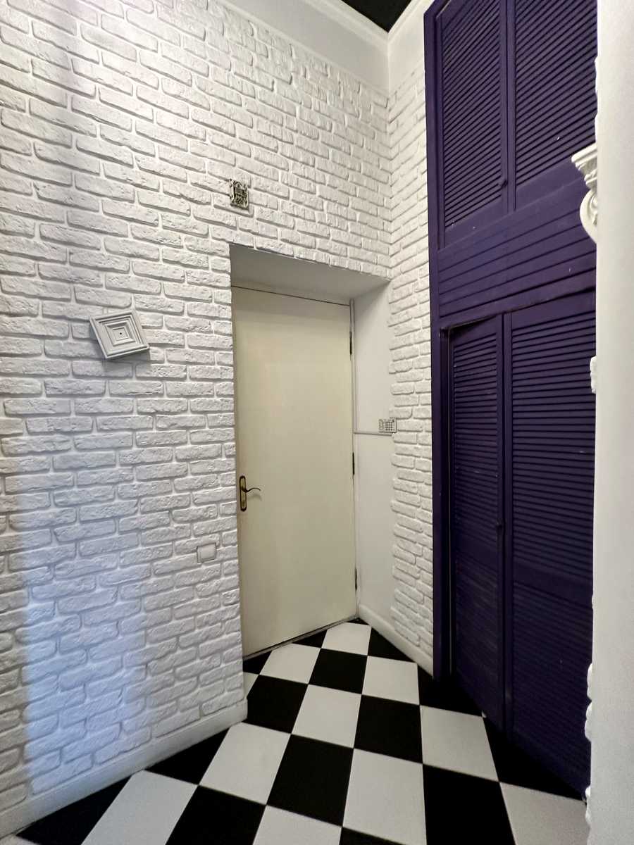 1880007809172991