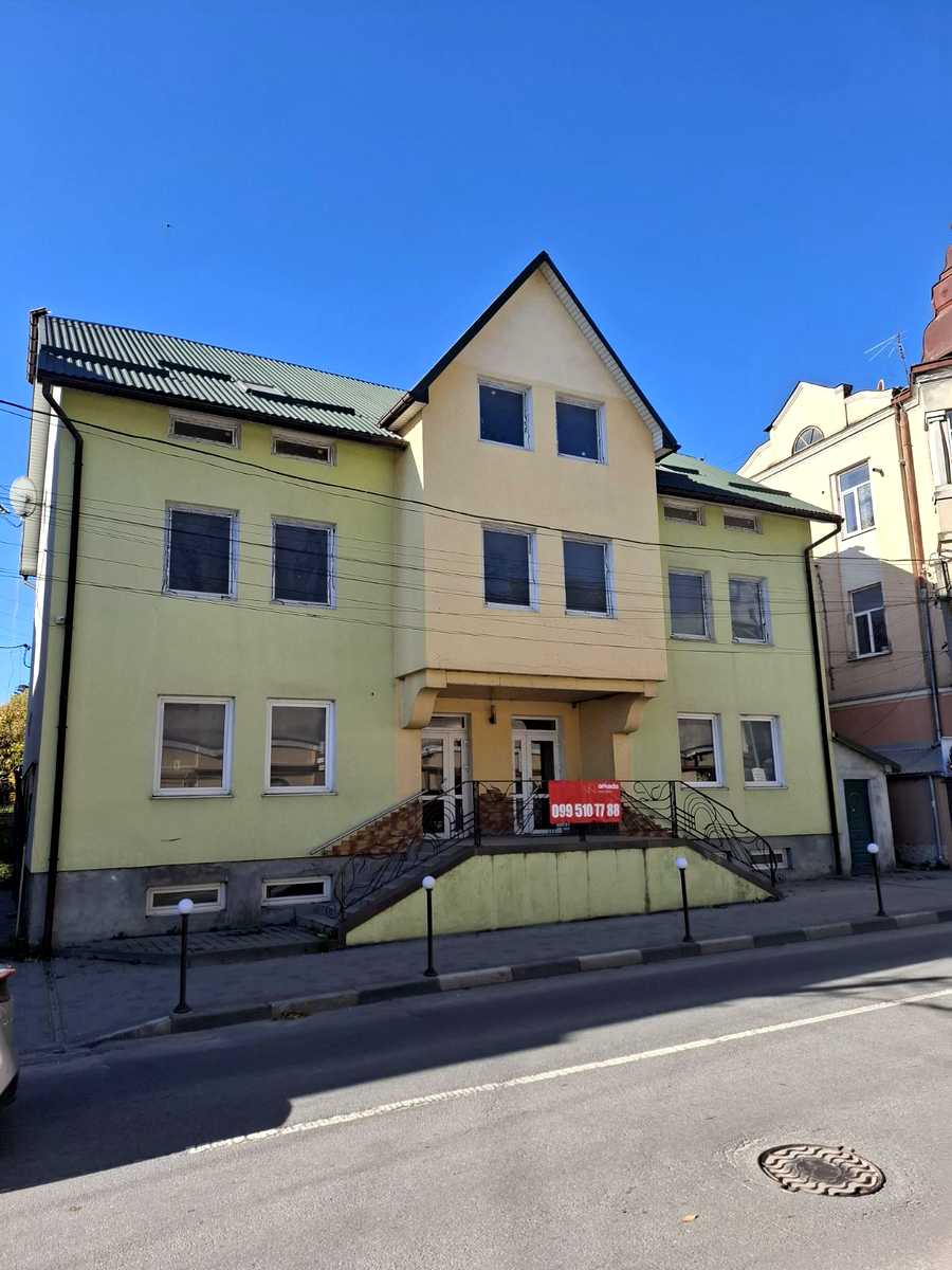 1880007866358231