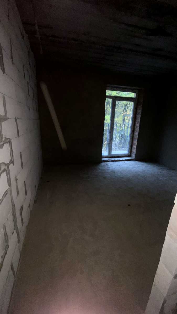 1880008637198613