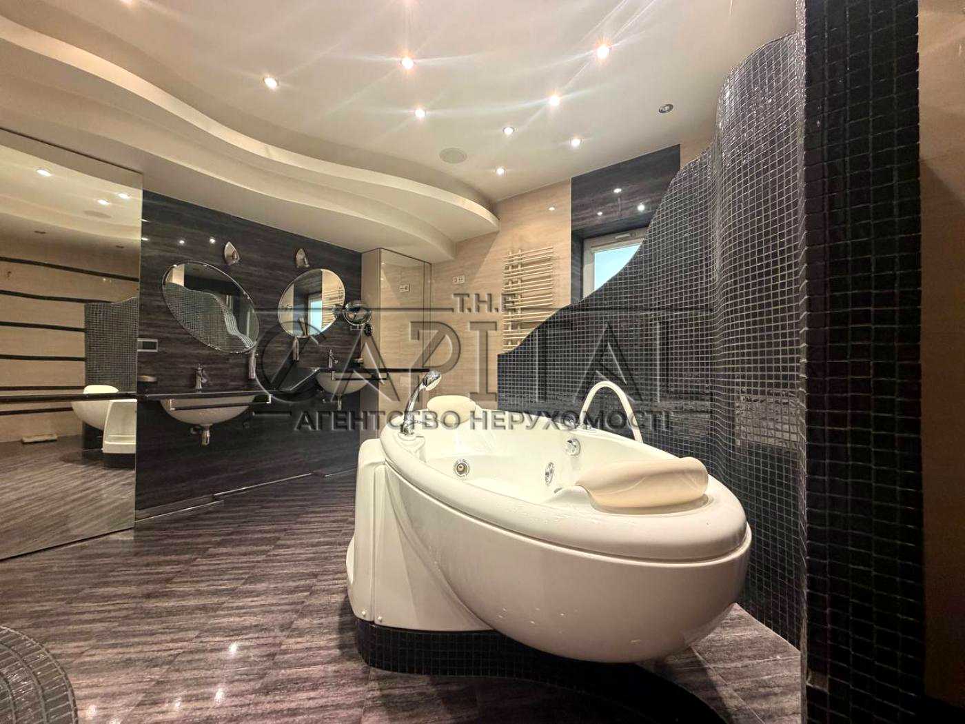 1880009432912355