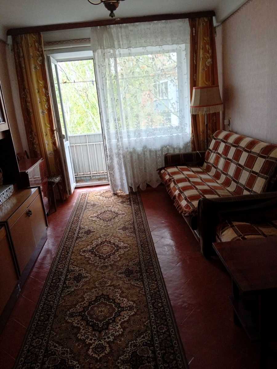 1880009808995560