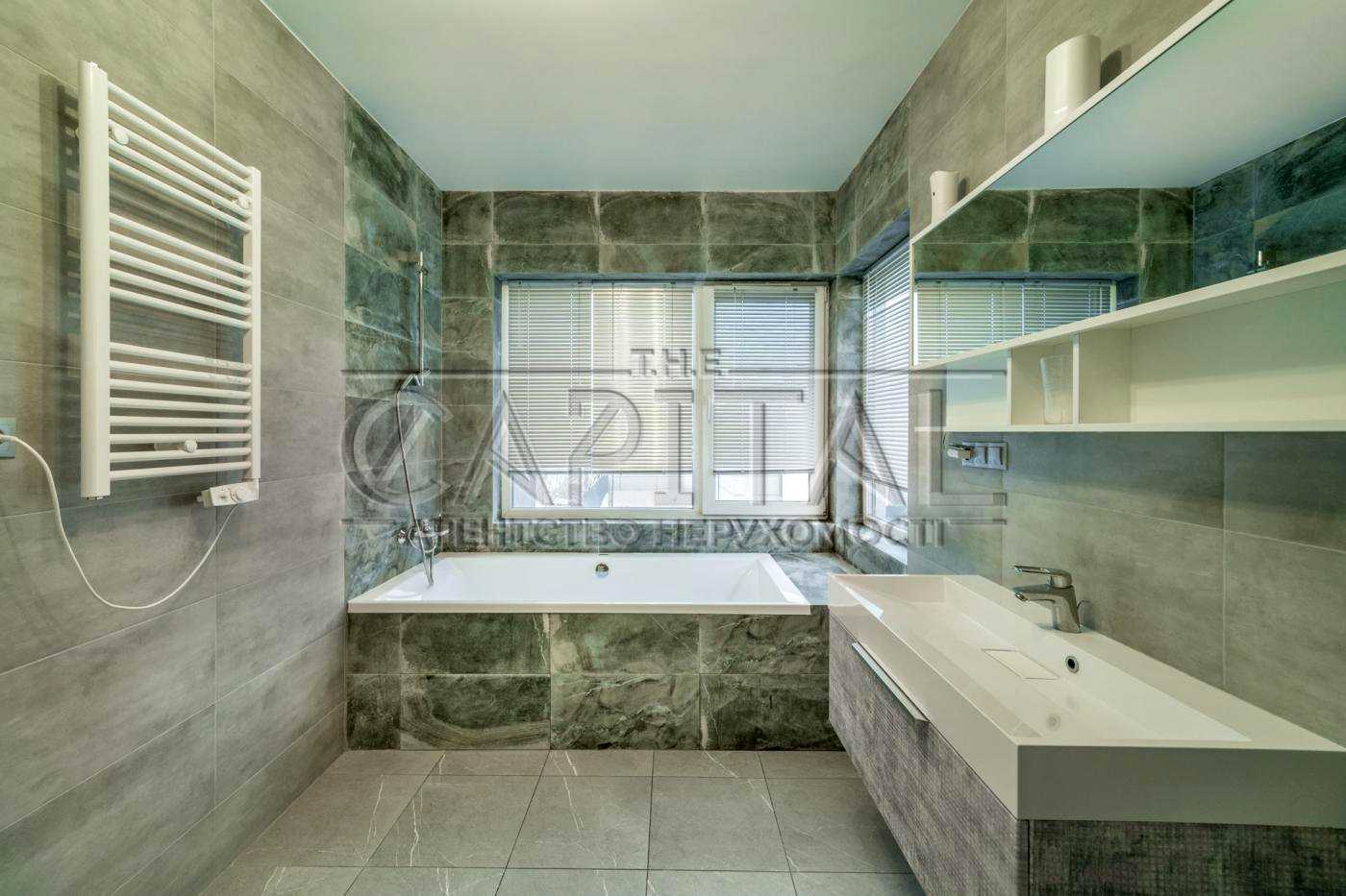 1880013060706217