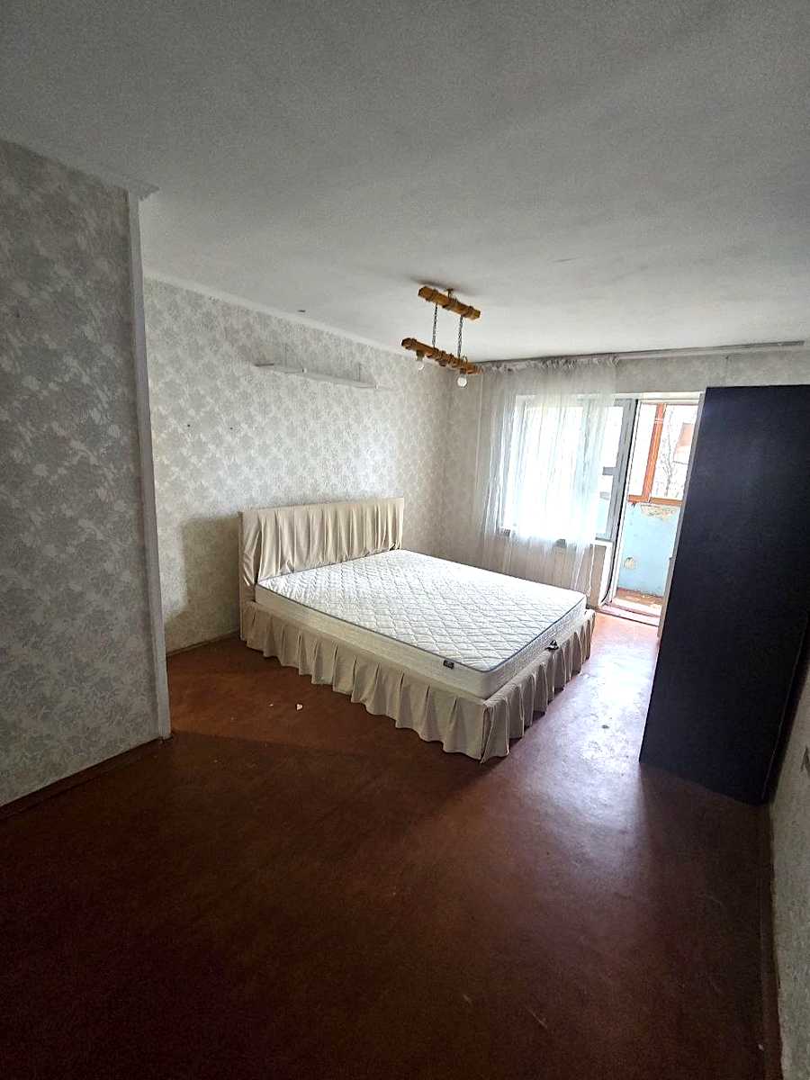 1880013937244299