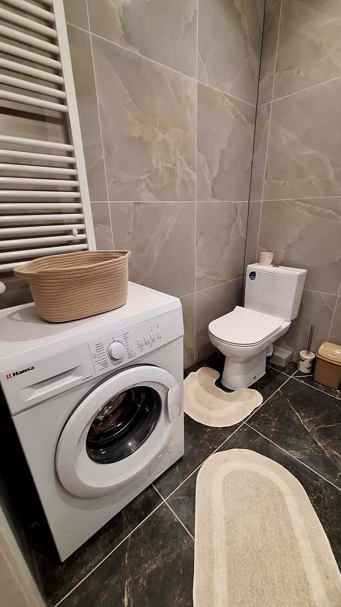1880014134201747
