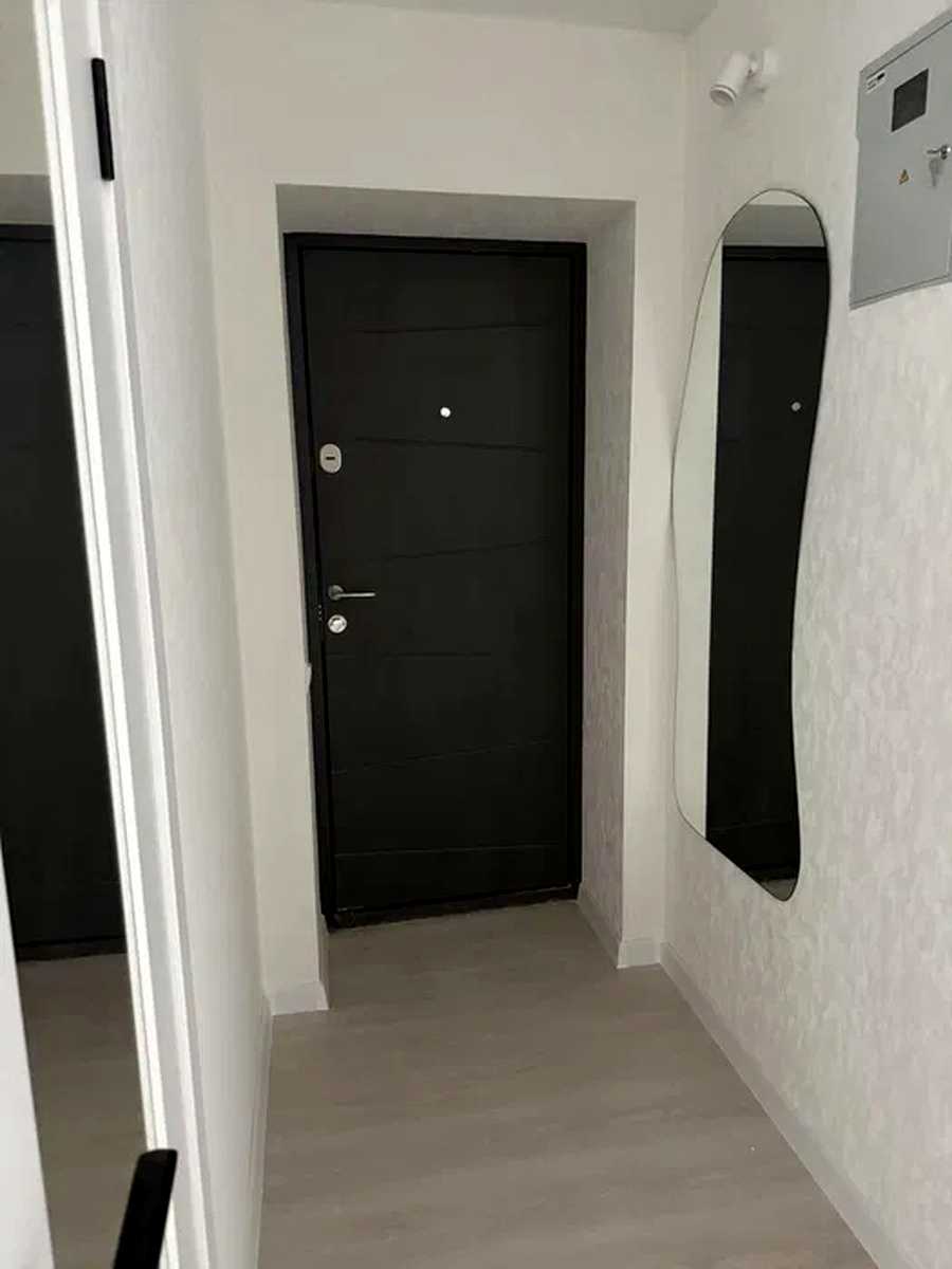 1880015921159792