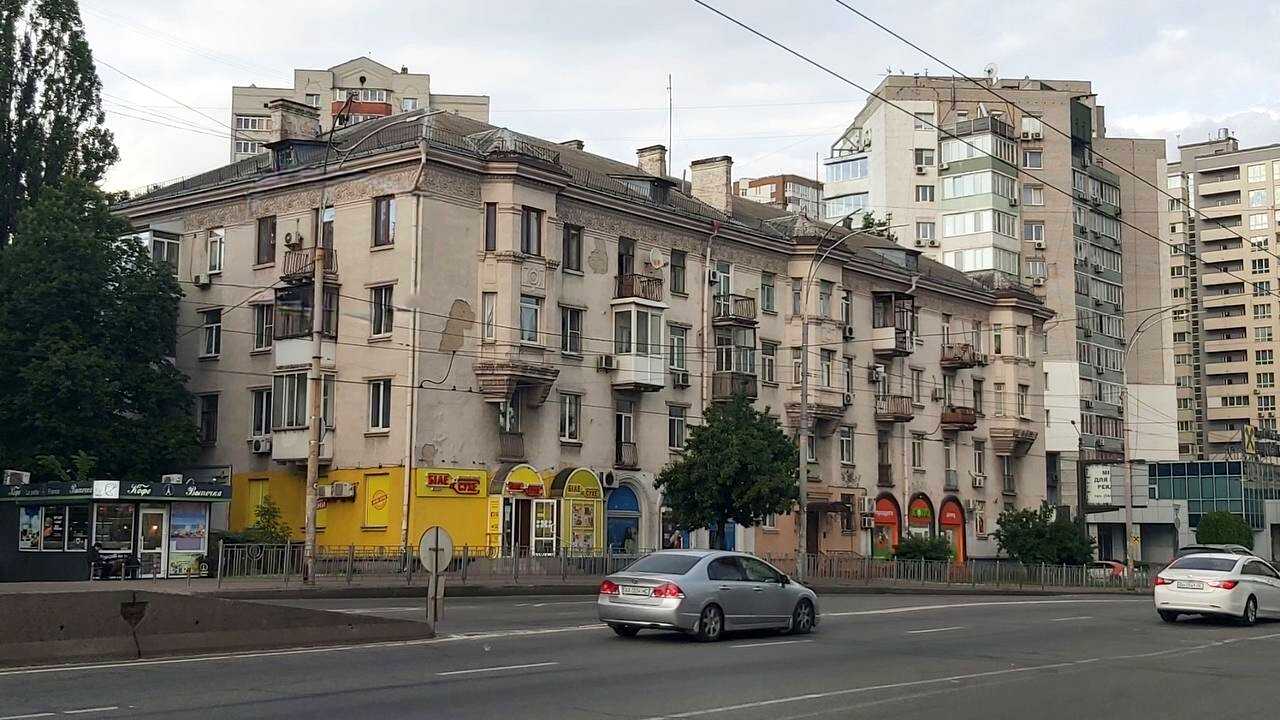 1880016322875295