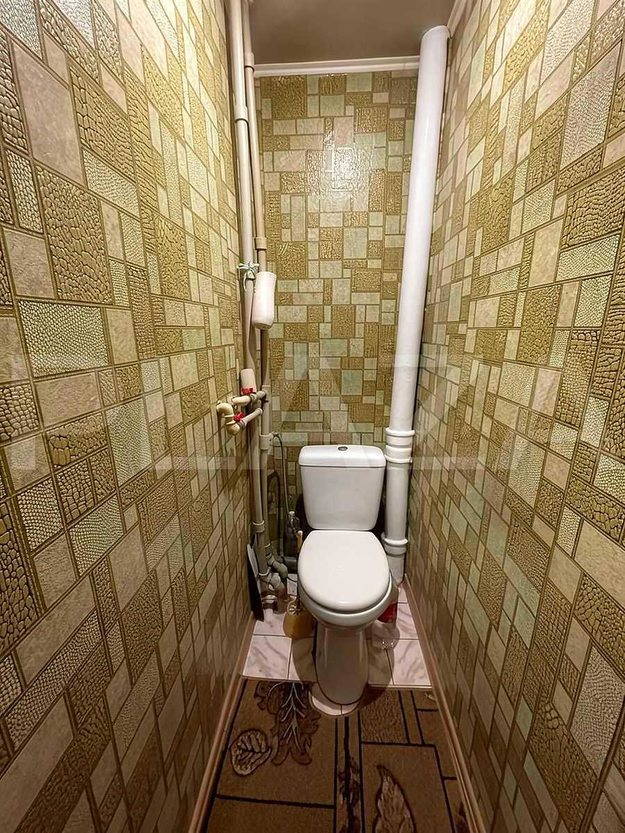 1880018696629503