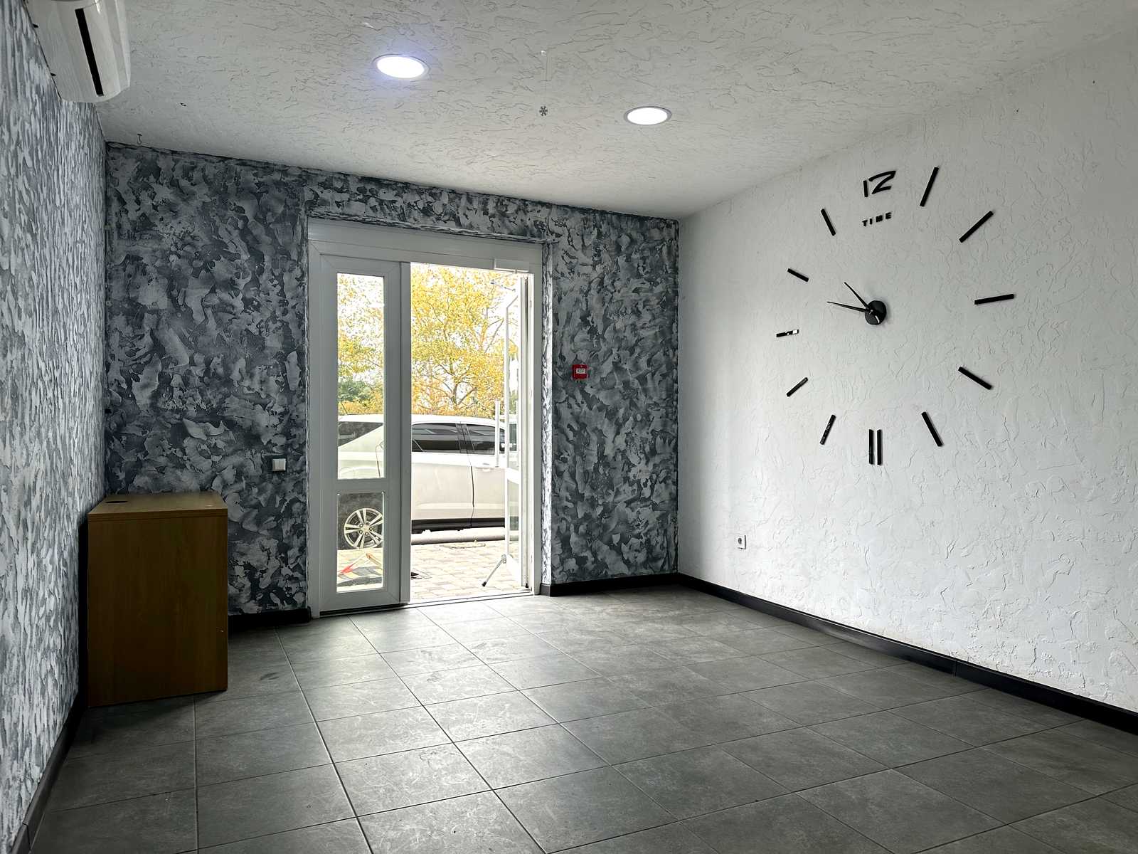1880018729293881