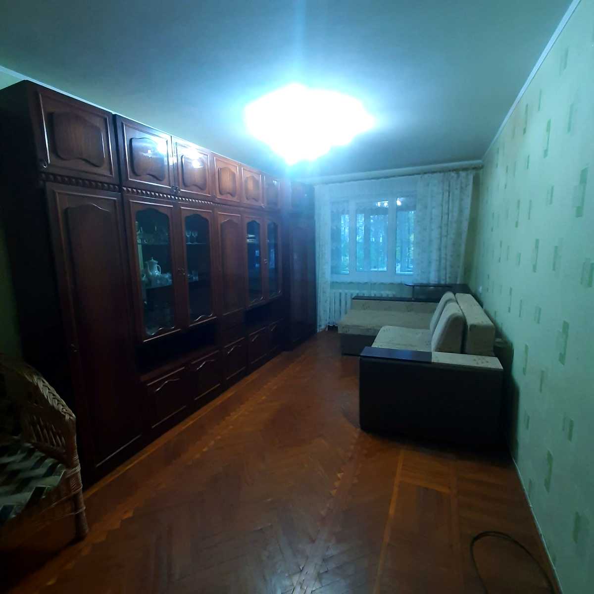 1880018768821792