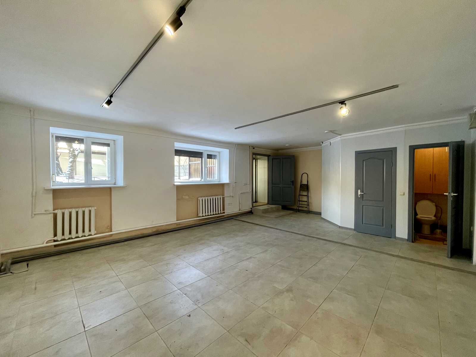 1880021628772157