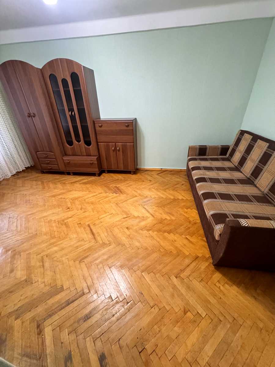 1880022237144689