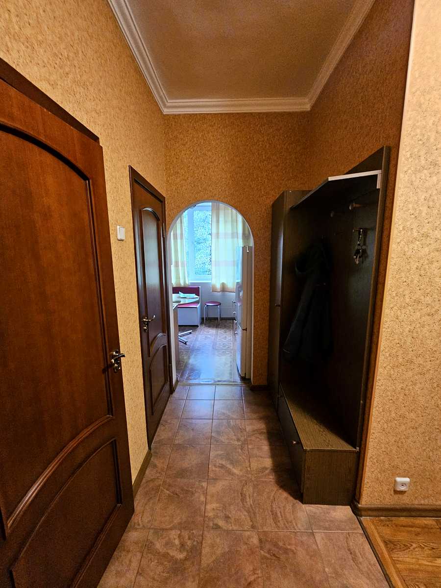 1880024819427229