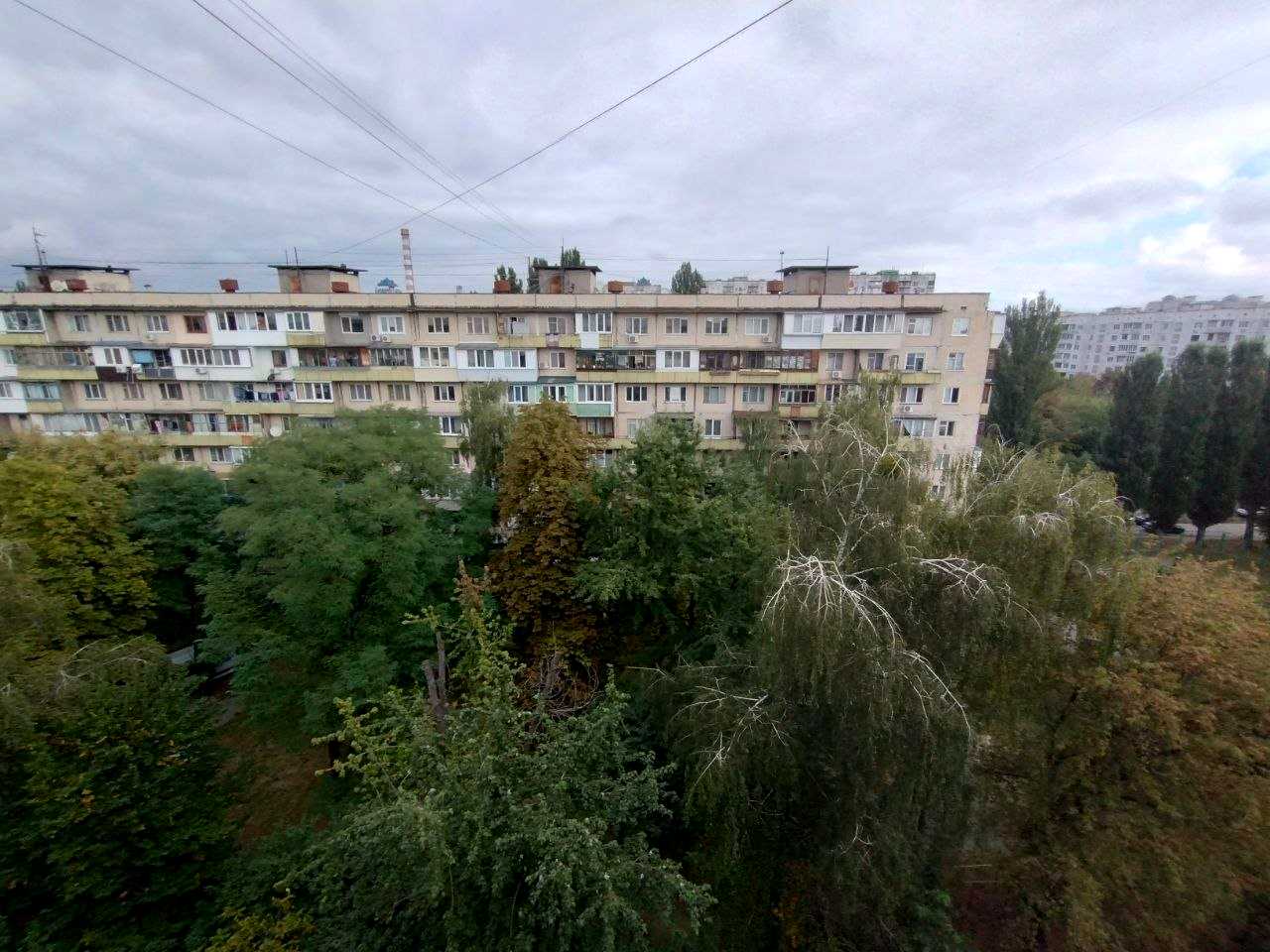 1880026814443975