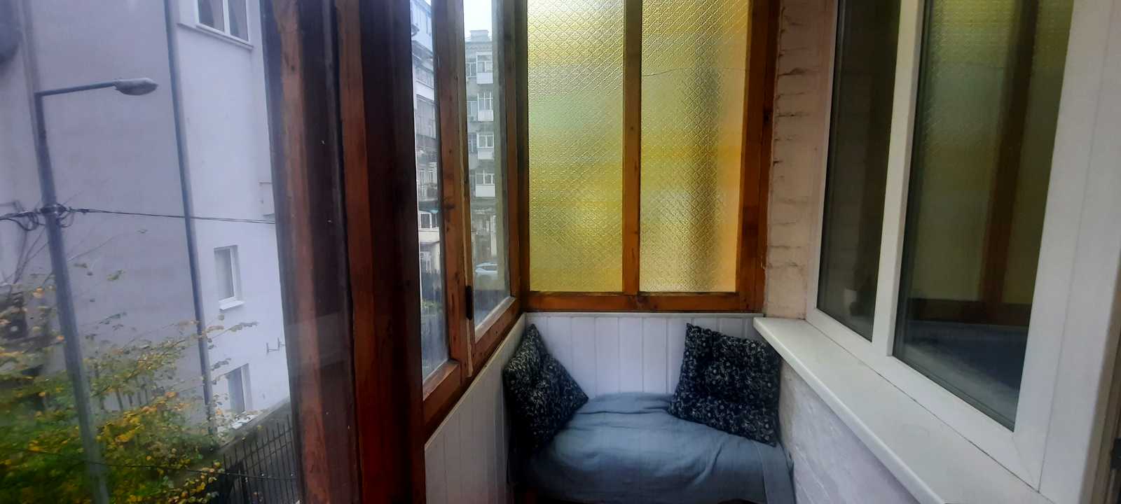 1880029302479367