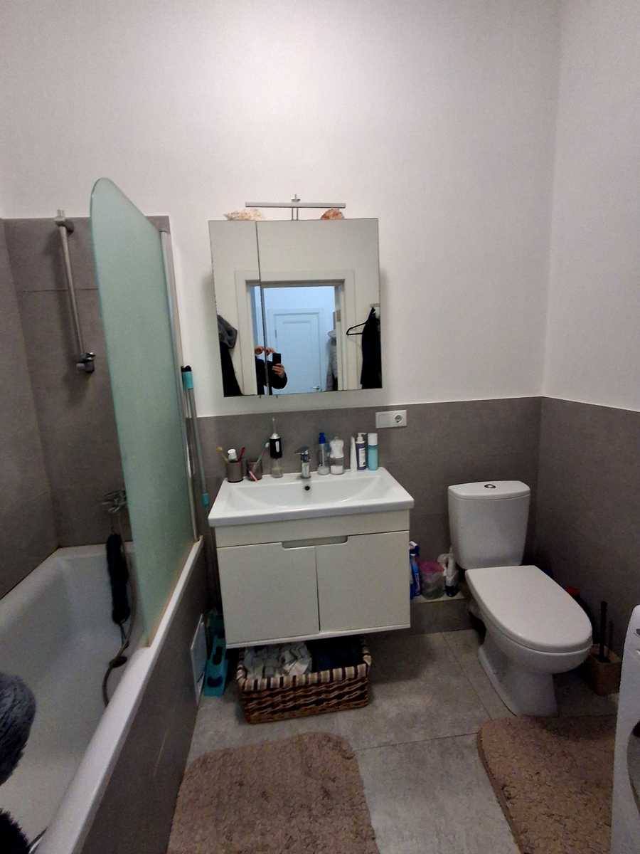 1880032231761165