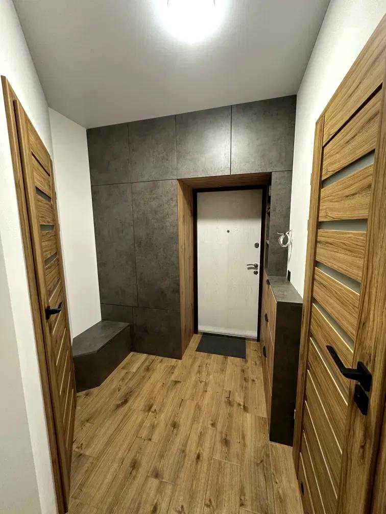 1880032786437137