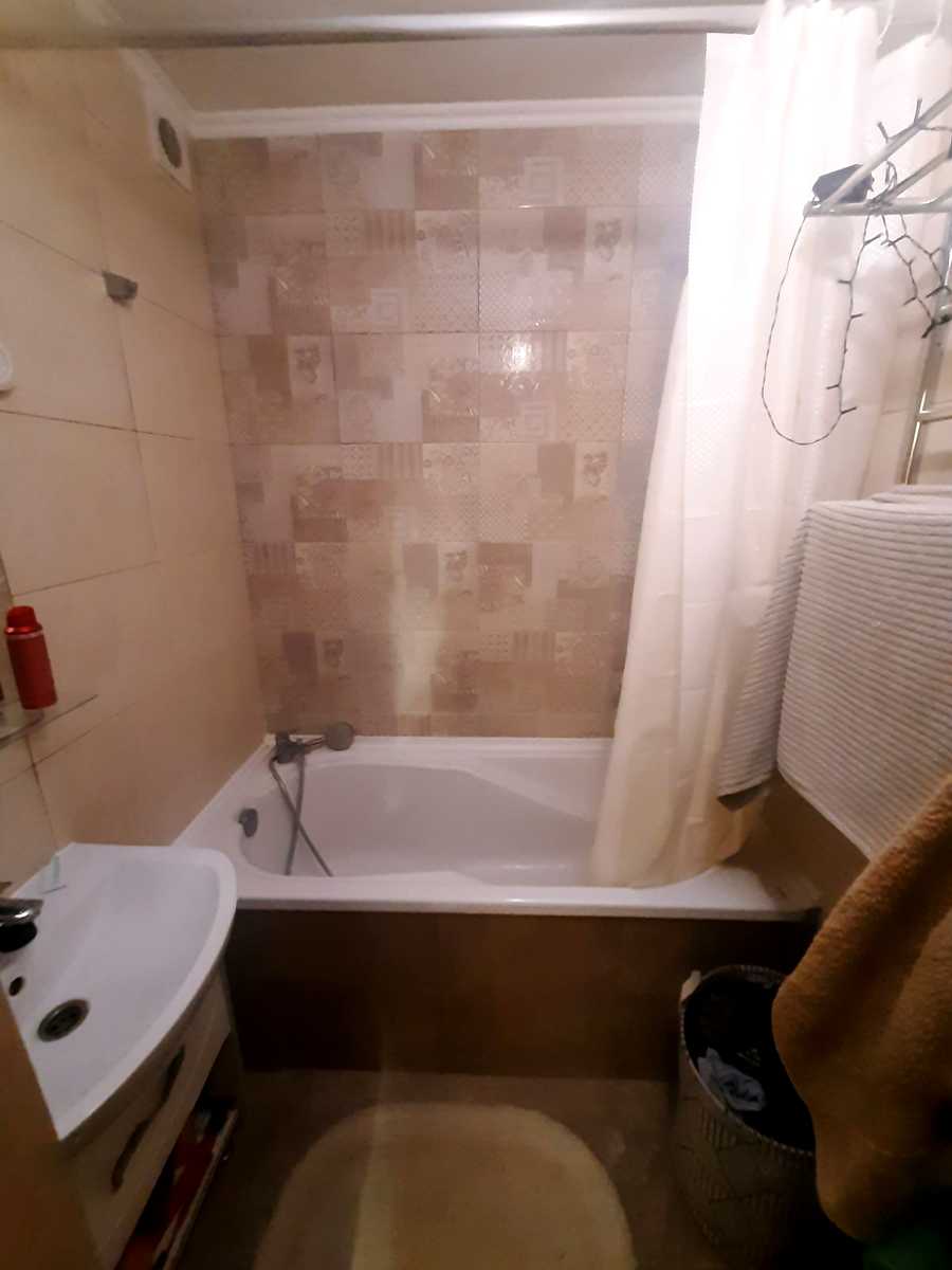 1880037762390662