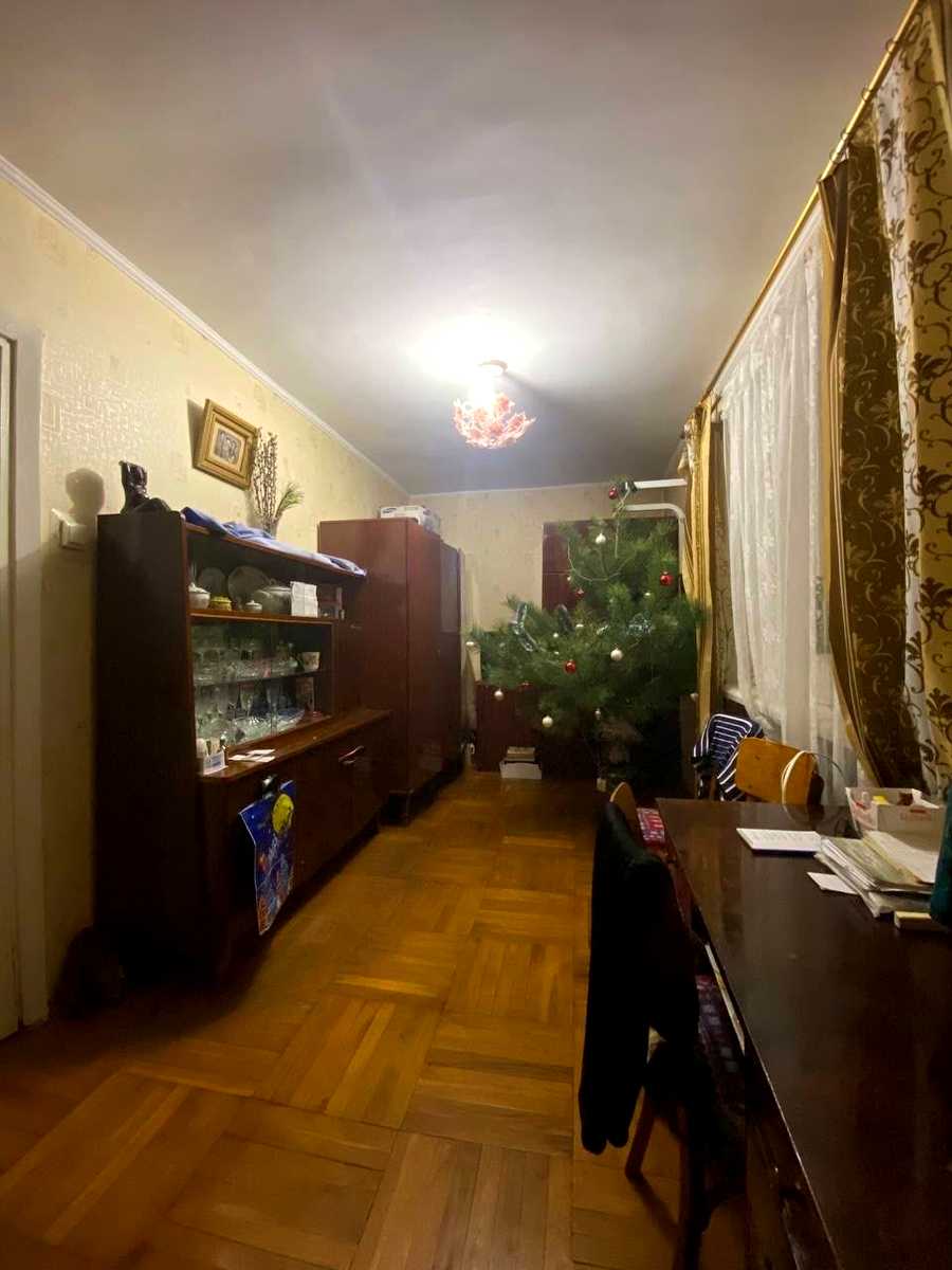 1880040408025344