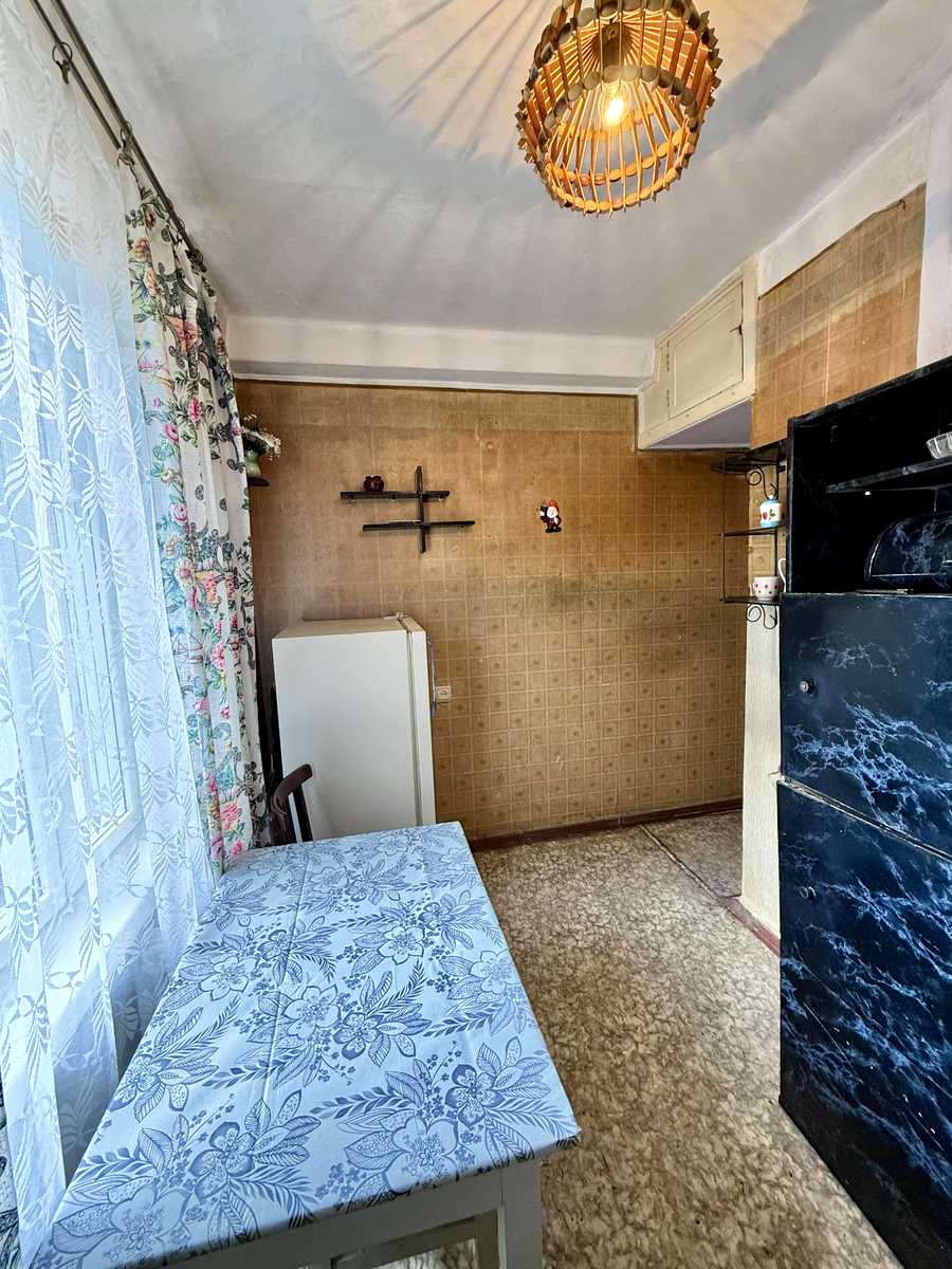 1880043365305881