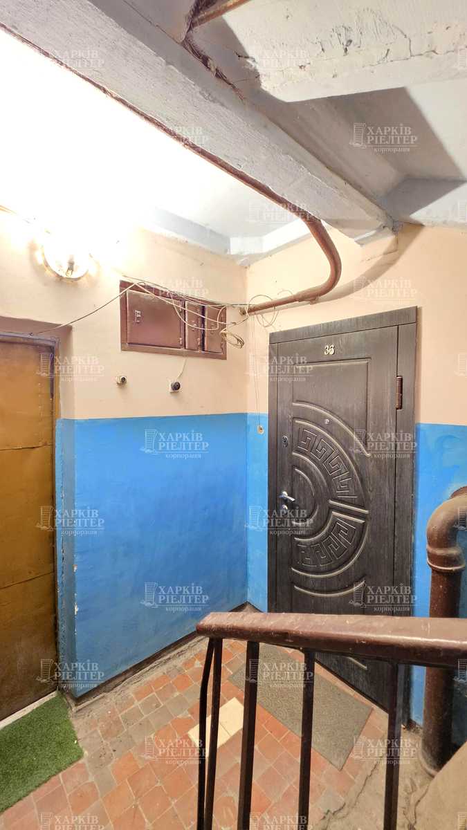 1880045110156927