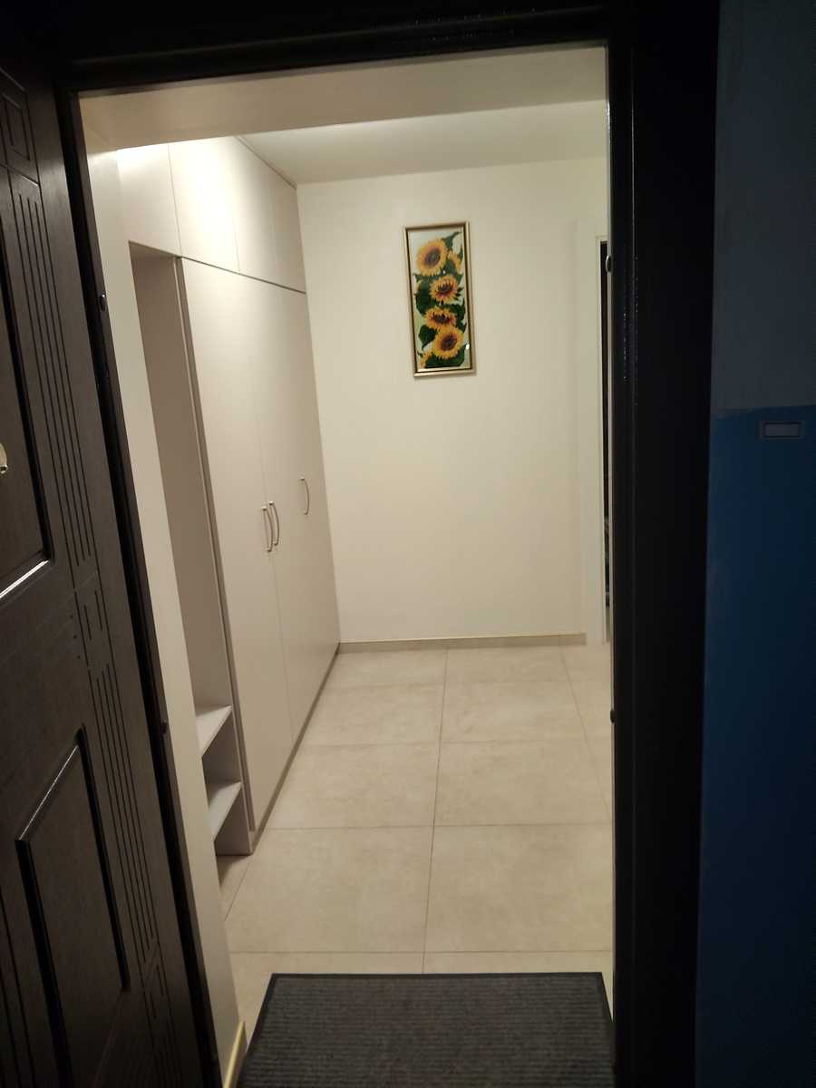 1880045153948307