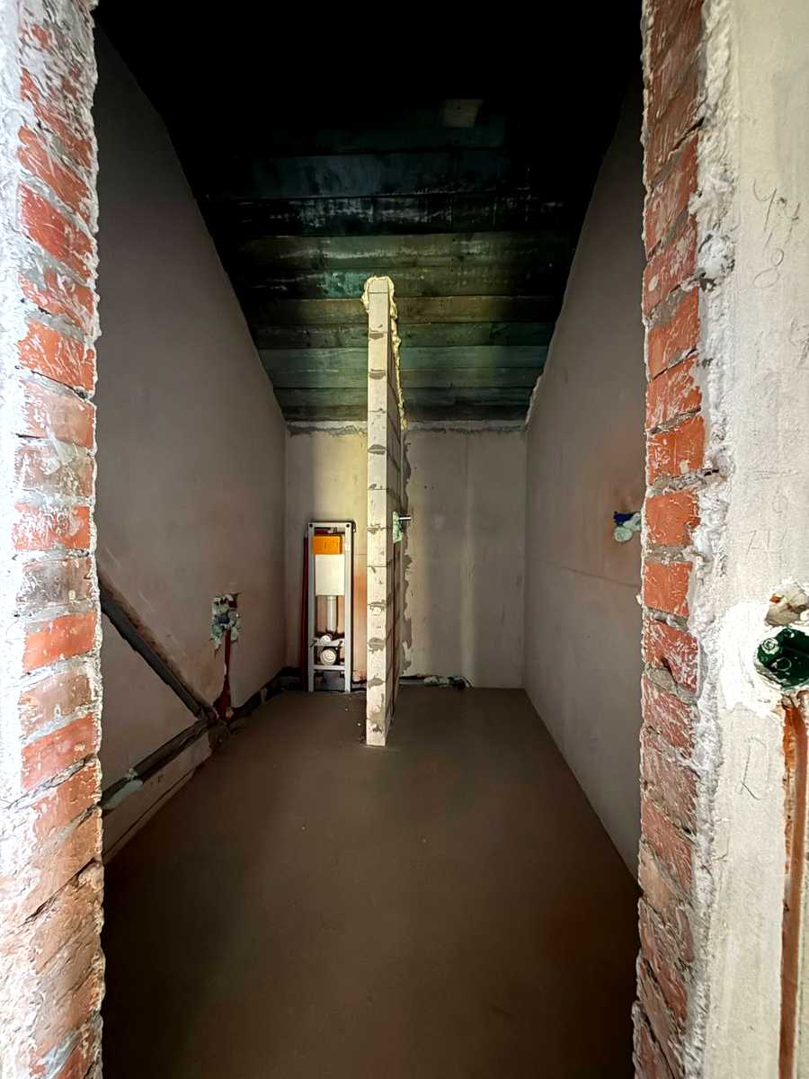 1880045651088840