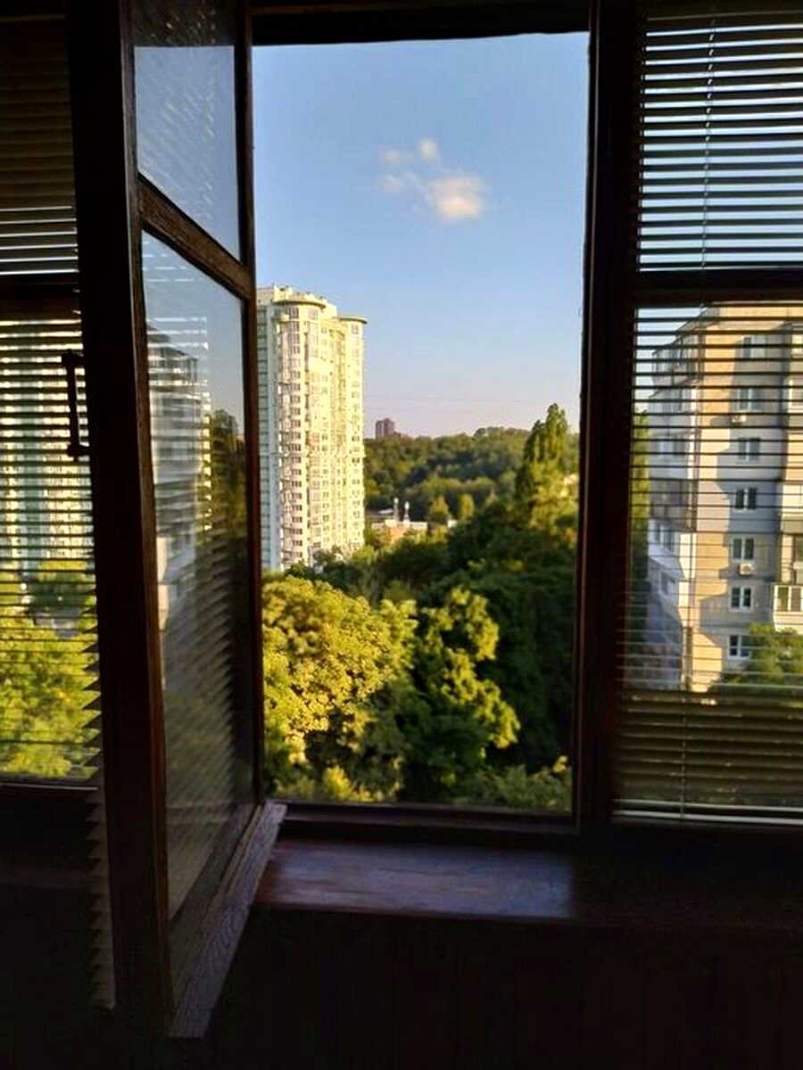 1880045869259779
