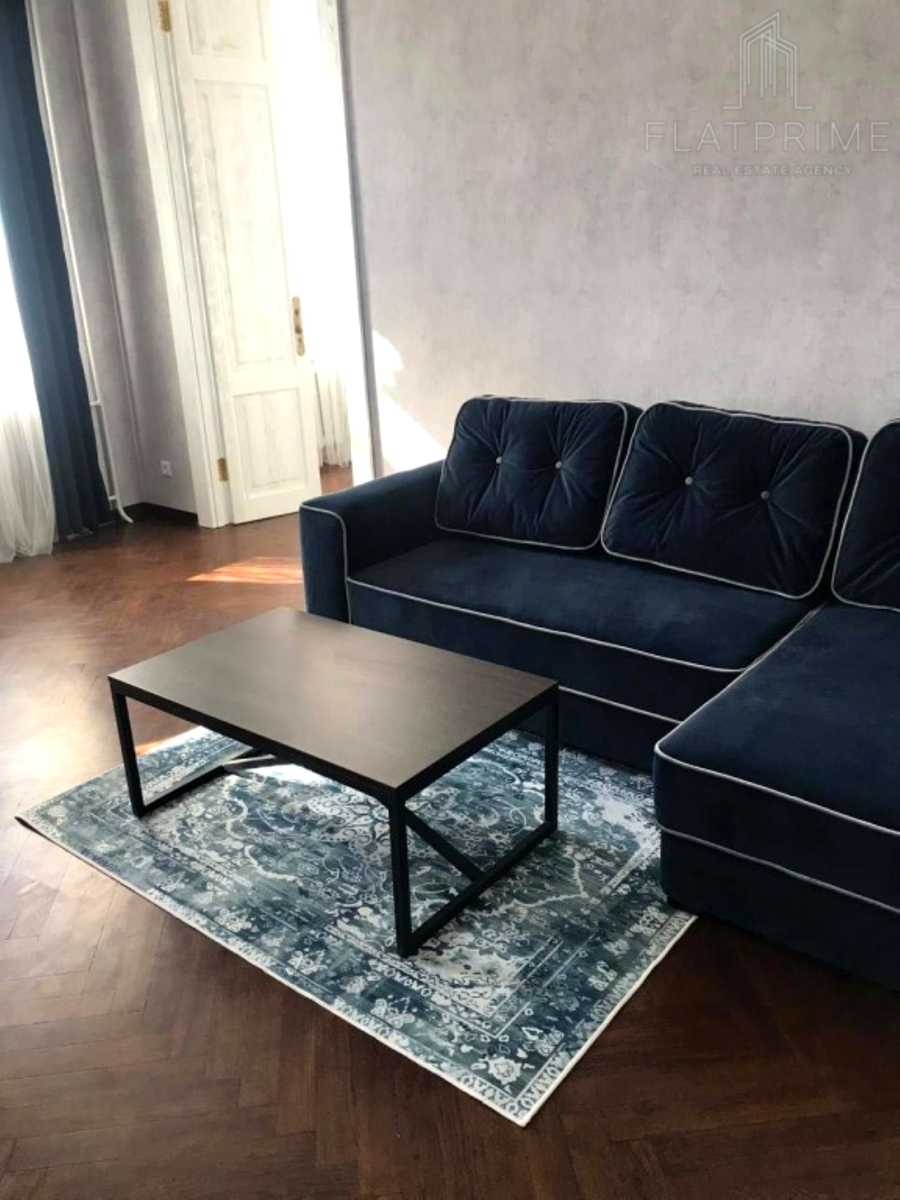 1880047143334928