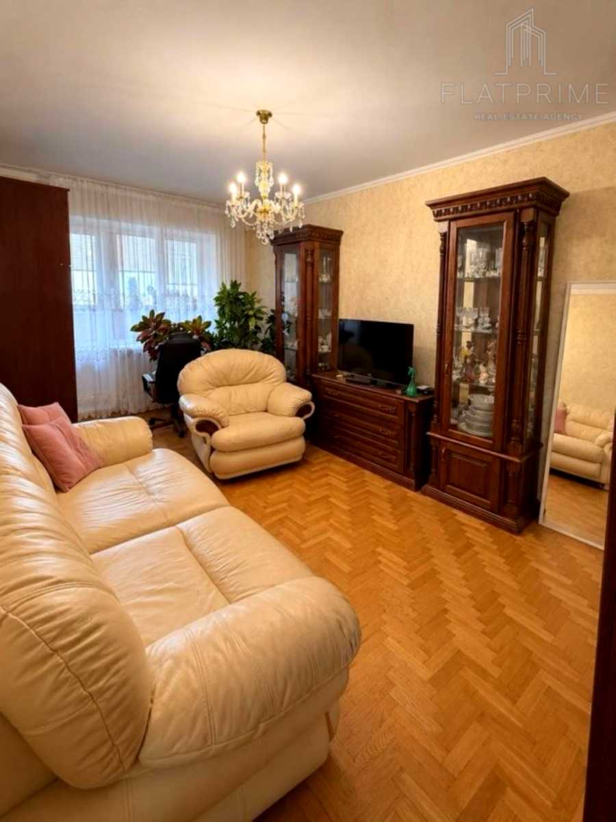1880047523881249