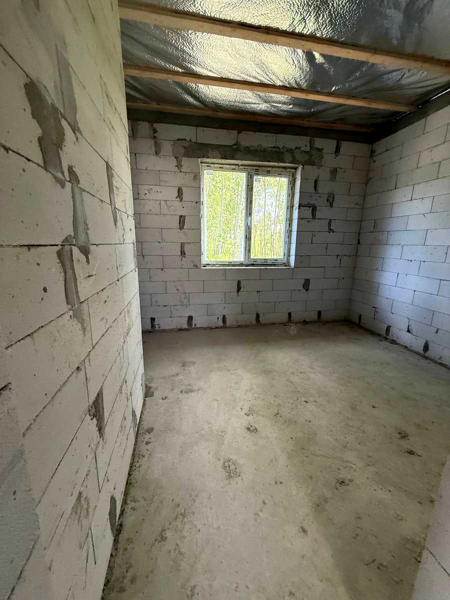1880054147128384
