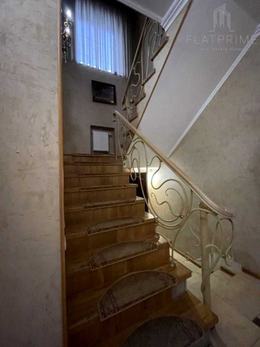 1880054190237936