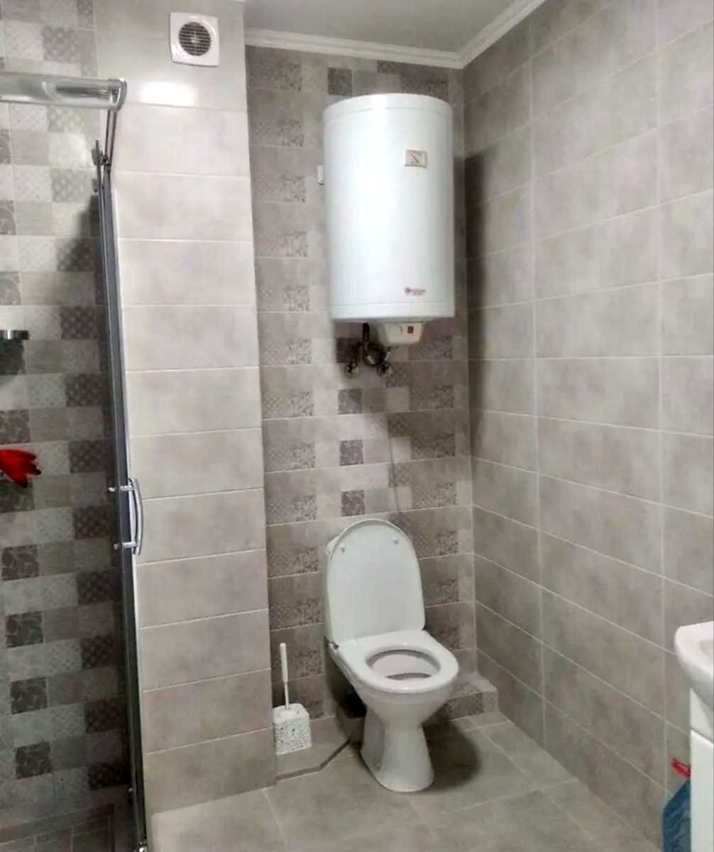 1880077729316250