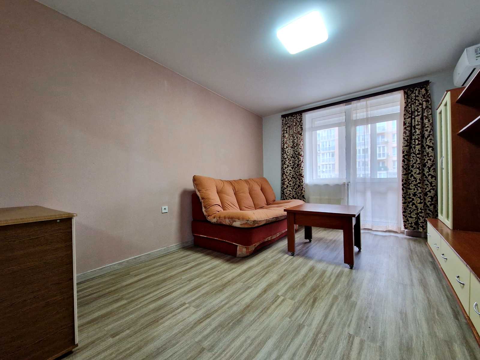 1880086353407130