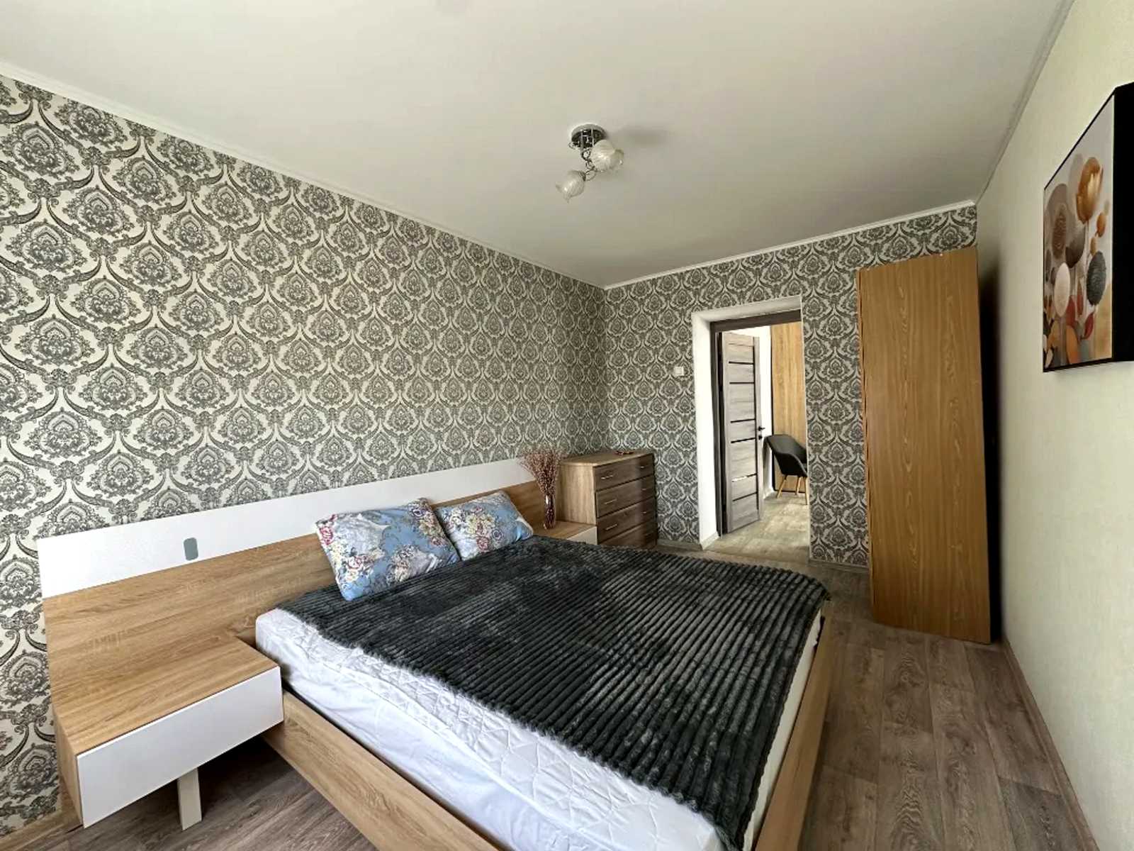 1880090624865321