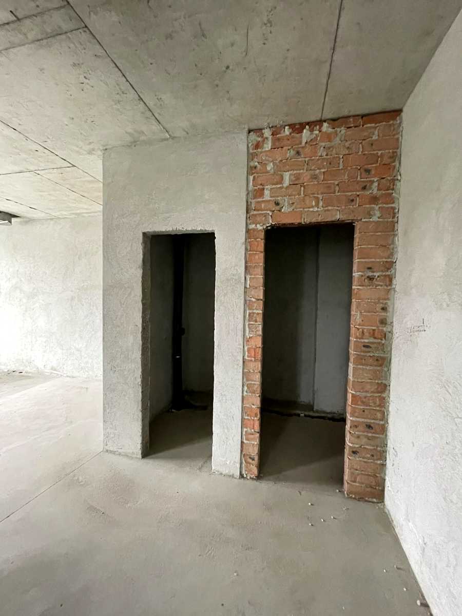 1880094407837296