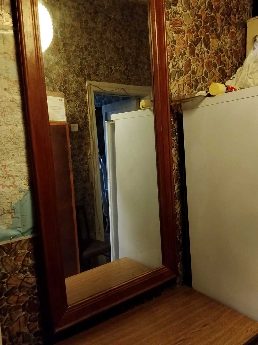 1880094421603159