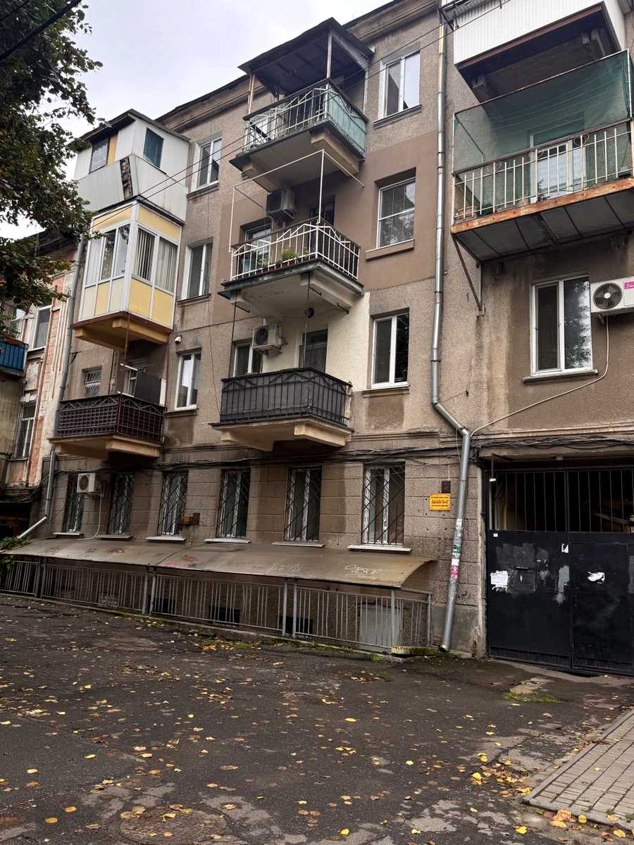 1880095891255405