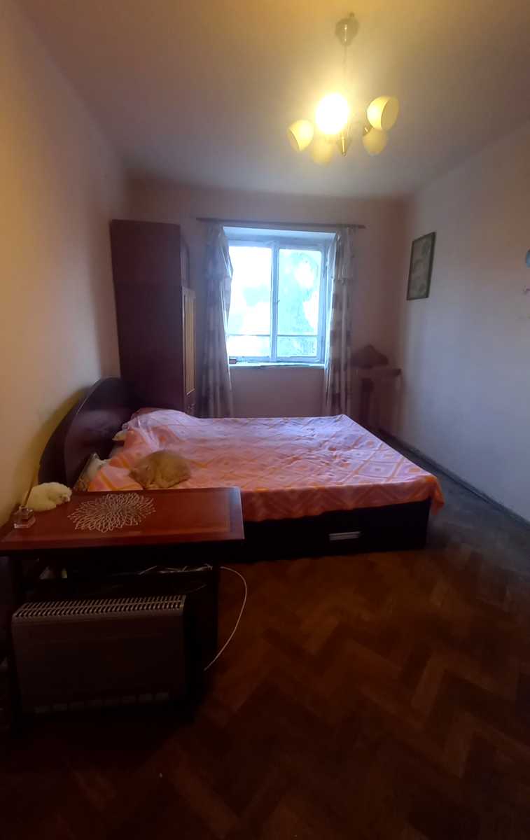 1880096210857151