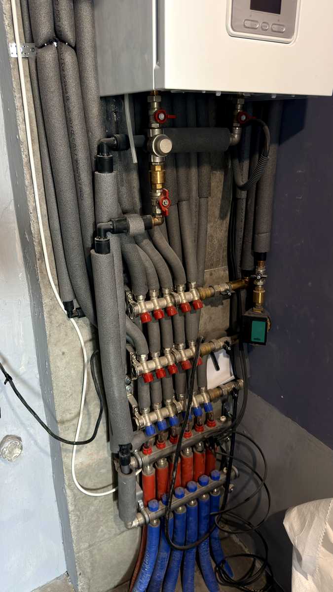 1880097060389554