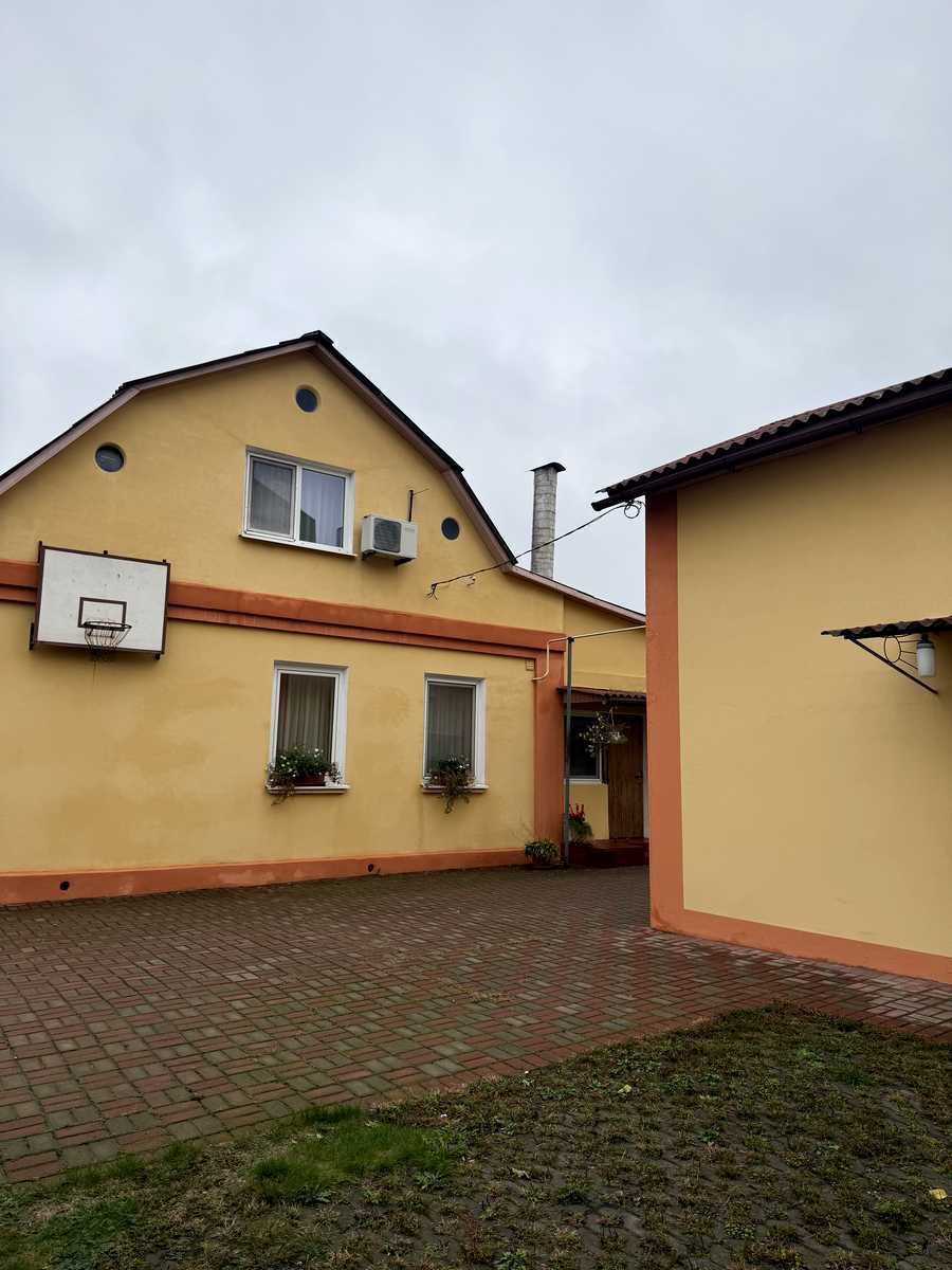 1880097765257670