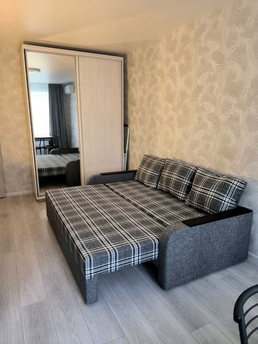 1880099008939899
