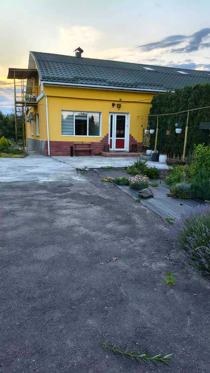 1880099701536487