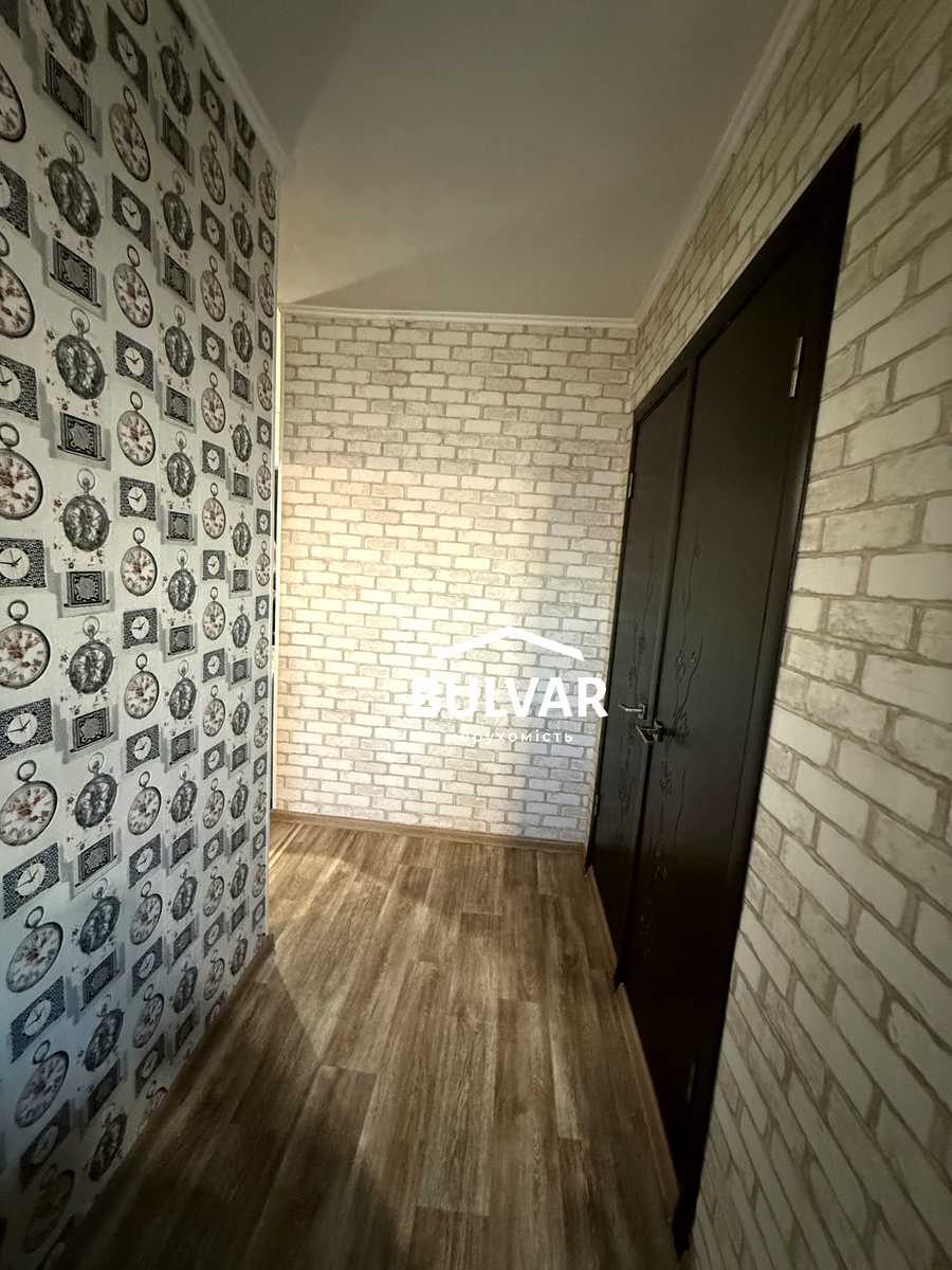 1880099992966454