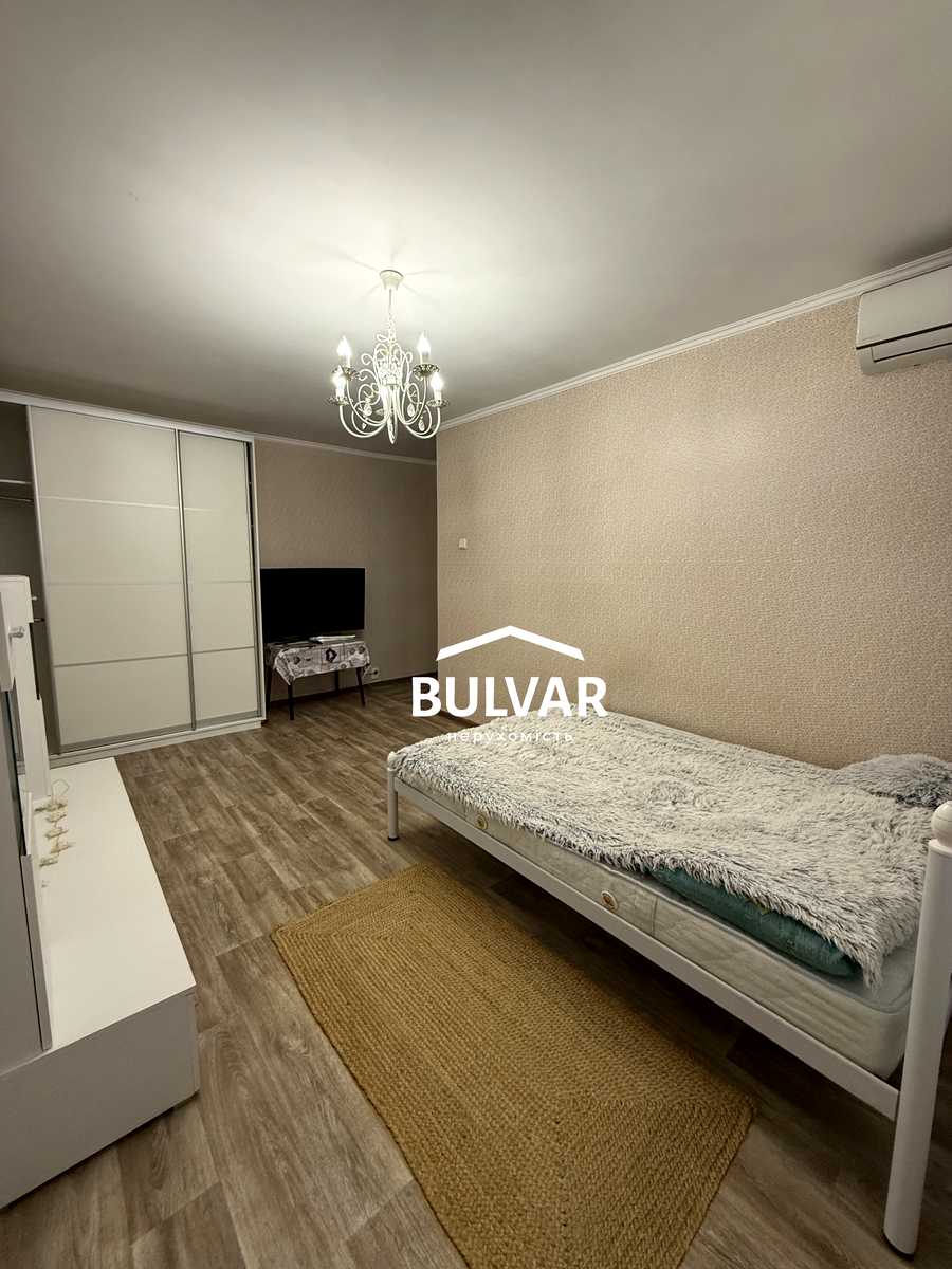 1880099996312390